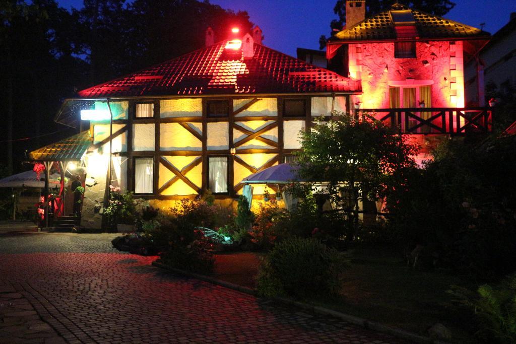 Eco Grill Hotel Restaurant Aquarius Львів Екстер'єр фото